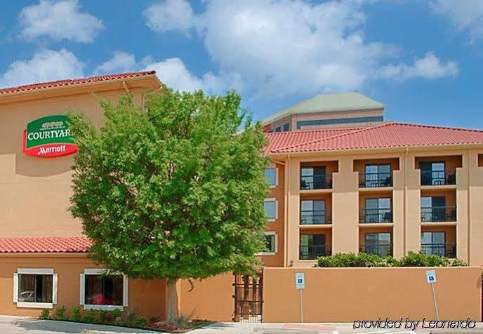 Courtyard Fort Worth I-30 West Near Nas Jrb Exterior photo
